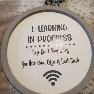 E-learning Wooden Sign